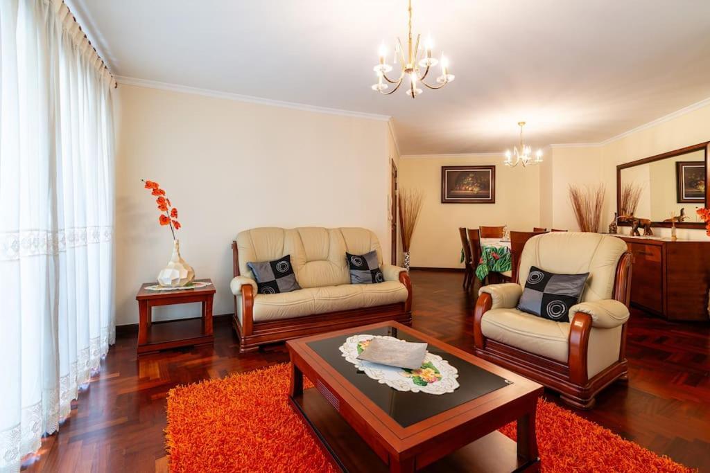 Do Conde Nº1 Apartment *