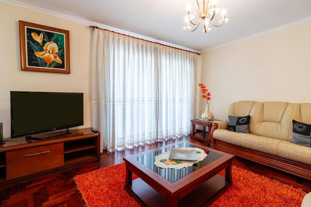 Do Conde Nº1 Apartment *